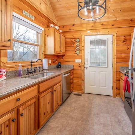 Over The Mountain - Smoky Mountain View Cabin Sevierville Εξωτερικό φωτογραφία