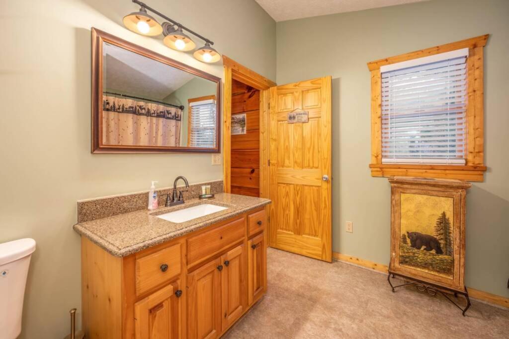 Over The Mountain - Smoky Mountain View Cabin Sevierville Εξωτερικό φωτογραφία